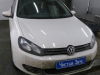 Volkswagen Polo ustanovka komponentnih dinamikov v dveri i 4-h kanalnogo usilitelia